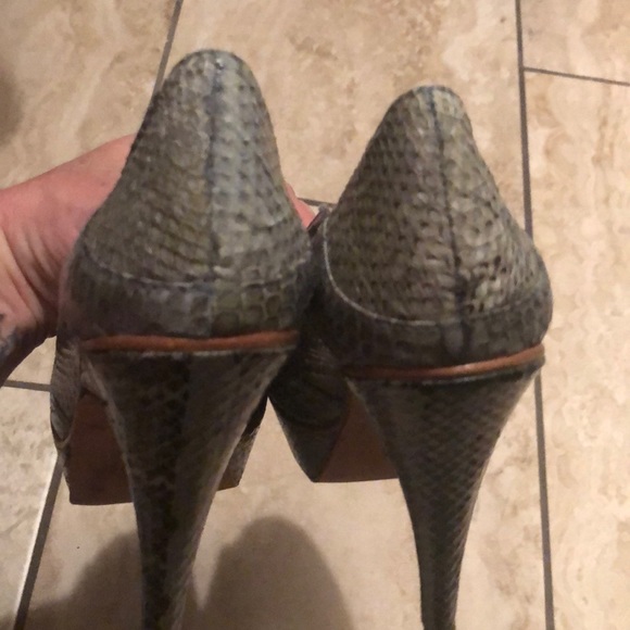 Women’s heels - Picture 4 of 8